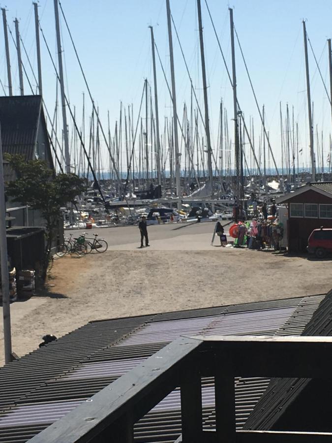 Casablanca Hostel, Hyggelig Overnatning Anholt Exteriör bild