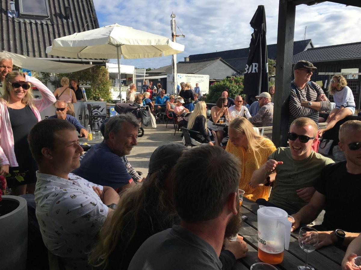 Casablanca Hostel, Hyggelig Overnatning Anholt Exteriör bild